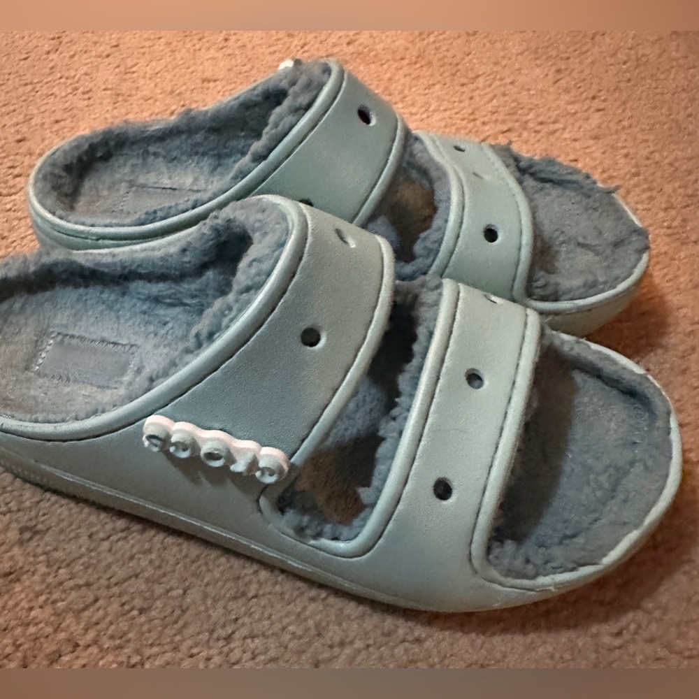 Crocs Cozzy Sandals Slippers Like New Size 8 - Picture 2 of 7
